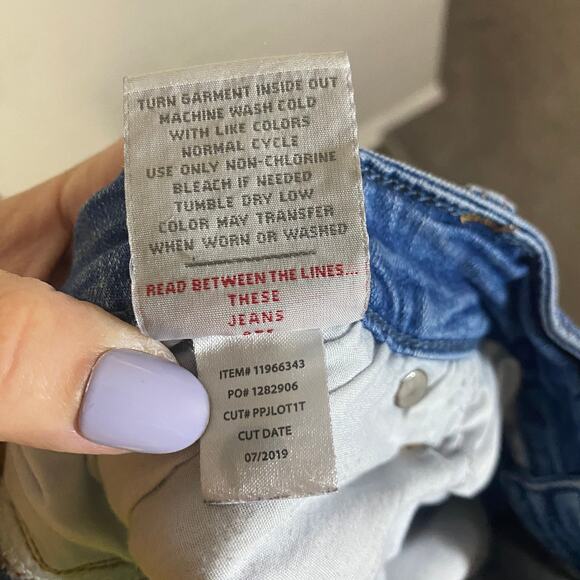 Torrid Light Wash Denim Relaxed Boot Jeans Sz 24T Tall Length - Picture 12 of 13